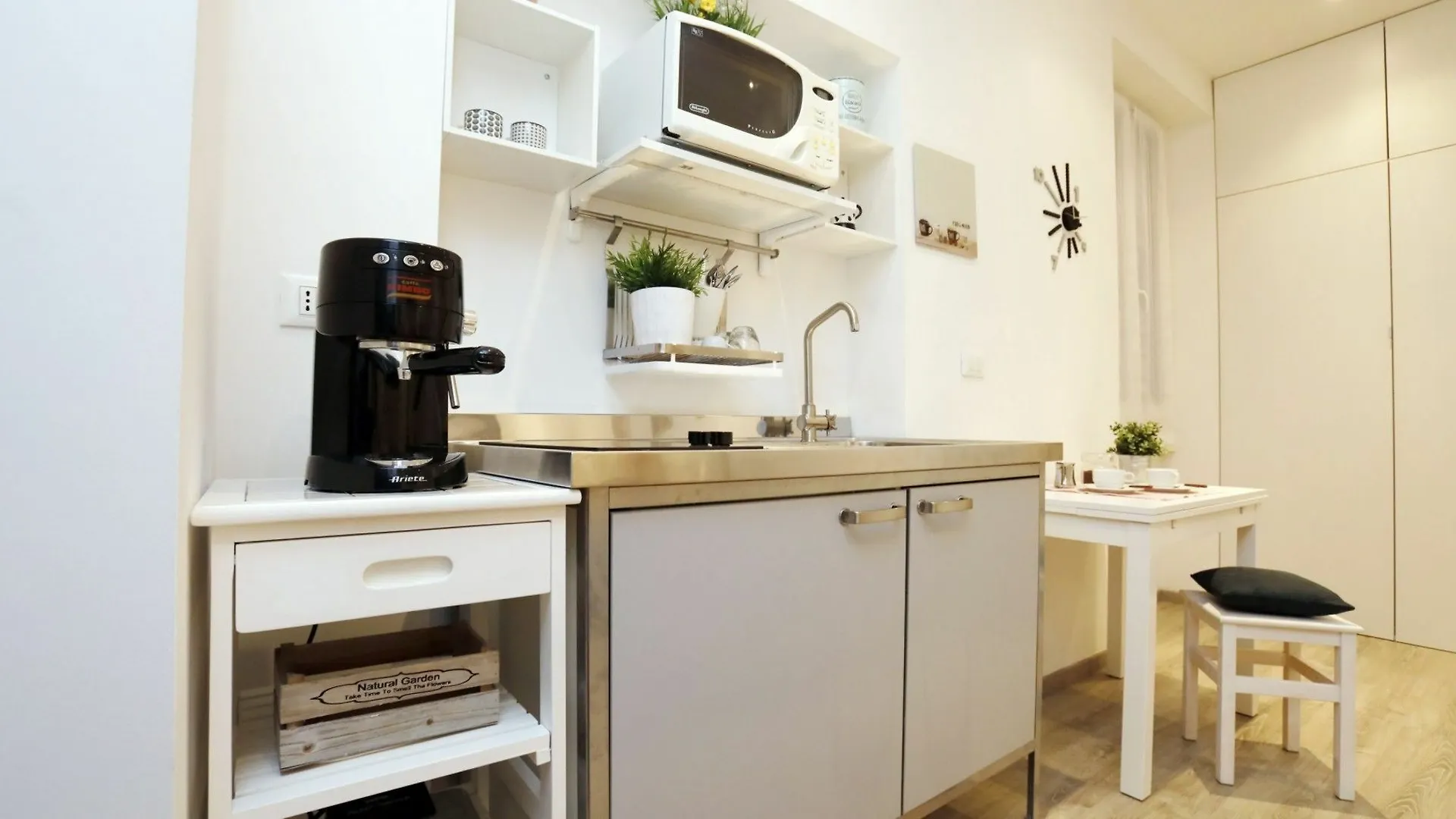 Hintown Casa Tiziana Apartment Milan