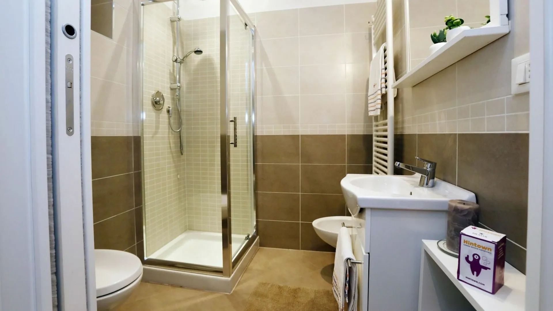 Hintown Casa Tiziana Apartment Milan