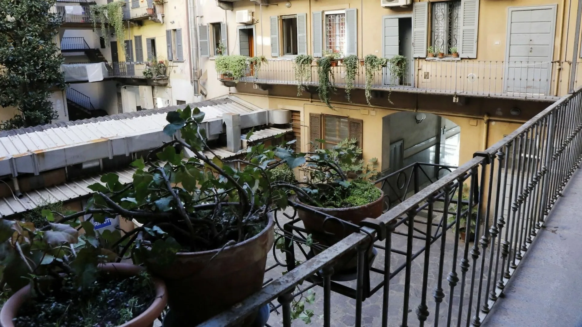 Hintown Casa Tiziana Apartment Milan